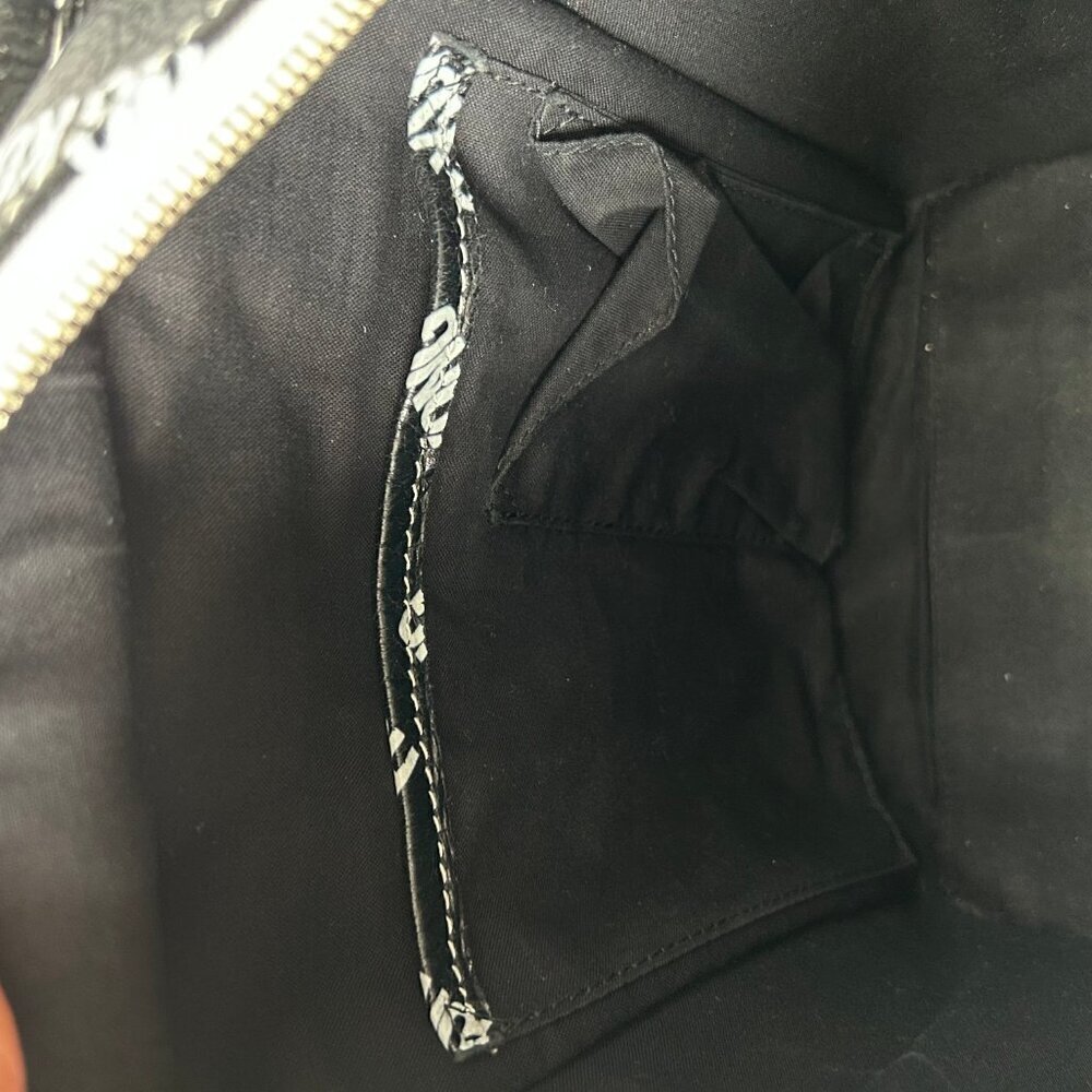 BALENCIAGA HONG KONG BAZAR LEATHER SHOPPER TOTE XS - Picture 10 of 14